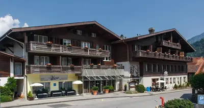 Ein allgemeiner Bergblick oder ein Berglick von des Hotels aus