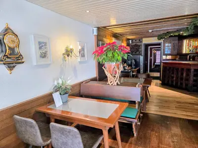 Ein Sitzbereich in der Unterkunft Hotel Bernerhof Grindelwald