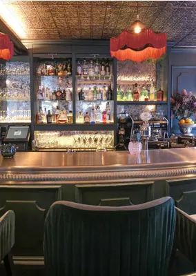 Lounge oder Bar in der Unterkunft Le Mirabeau Resort & Spa