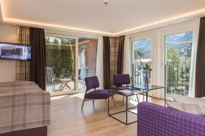 Ein Sitzbereich in der Unterkunft Hotel Bella Vista Zermatt