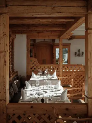 Ein Sitzbereich in der Unterkunft Relais & Chateaux Schönegg