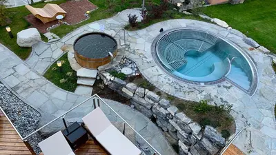 Der Swimmingpool an oder in der Nähe von Therme 51° Hotel Physio & Spa