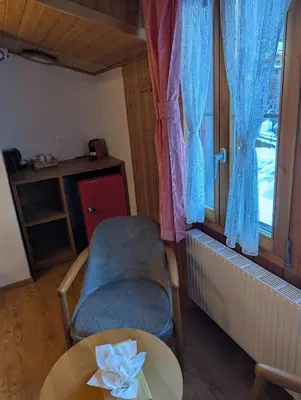 Ein Sitzbereich in der Unterkunft Hotel Schützen Lauterbrunnen