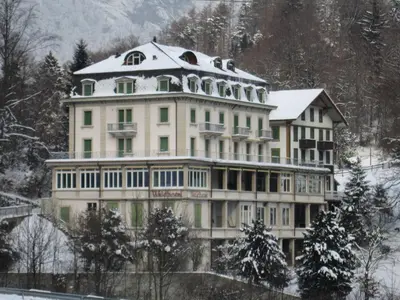 Budget Waldhotel Unspunnen im Winter