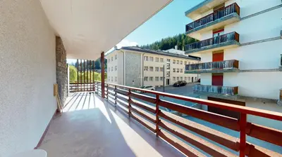Ein Balkon oder eine Terrasse in der Unterkunft Beautiful apartment in the center of Crans-Montana with a large balcony