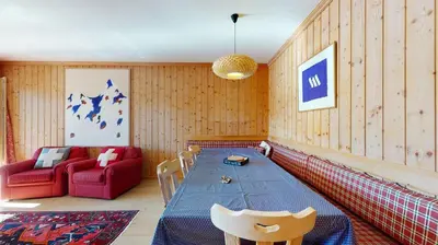 Ein Sitzbereich in der Unterkunft Beautiful apartment in the center of Crans-Montana with a large balcony