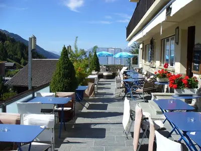 Ein allgemeiner Bergblick oder ein Berglick von des Hotels aus