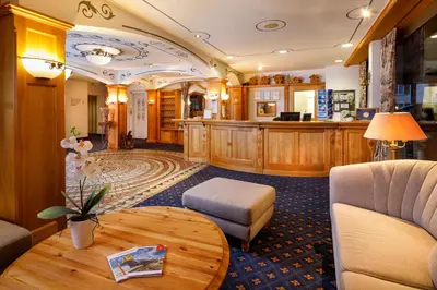 Ein Sitzbereich in der Unterkunft Derby Swiss Quality Hotel