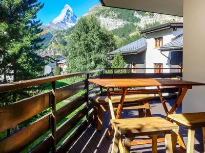 Ein allgemeiner Bergblick oder ein Berglick von der Ferienwohnung aus
