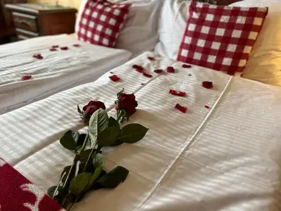 Ein Bett oder Betten in einem Zimmer der Unterkunft Hotel Fassbind Beausite