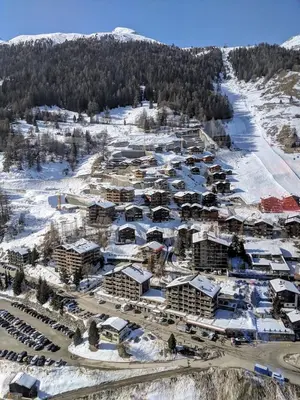 Charmant petit appartement à Grimentz au pied des pistes im Winter