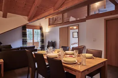 Ein Sitzbereich in der Unterkunft Apartment Staubbach, Best views, Spacious, Family friendly