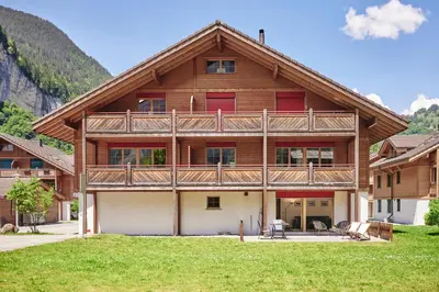 Ein allgemeiner Bergblick oder ein Berglick von der Ferienwohnung aus