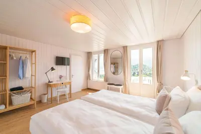 Ein Bett oder Betten in einem Zimmer der Unterkunft la belle vue Boutique Hotel & Café