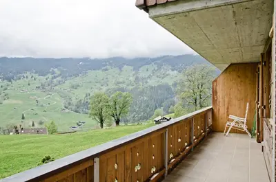 Ein allgemeiner Bergblick oder ein Berglick von der Ferienwohnung aus