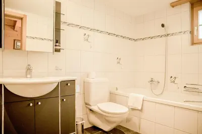 Ein Badezimmer in der Unterkunft Apartment Chamonix - GRIWA RENT AG