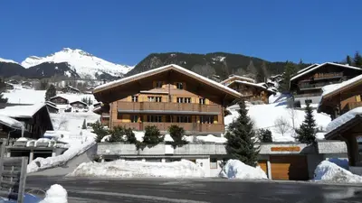 Ein allgemeiner Bergblick oder ein Berglick von der Ferienwohnung aus