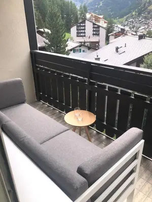 Ein allgemeiner Bergblick oder ein Berglick von der Ferienwohnung aus