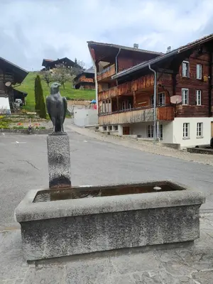 Das Gebäude in dem sich das Privatzimmer befindet
