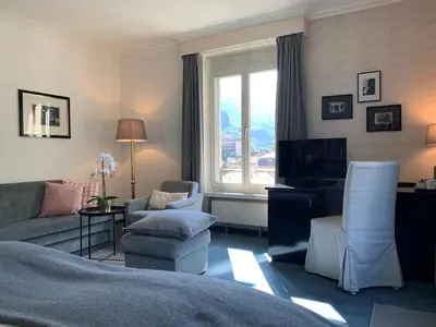 Ein Sitzbereich in der Unterkunft Parkhotel du Sauvage