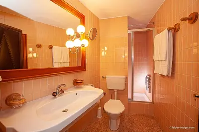 Ein Badezimmer in der Unterkunft Hotel Astoria