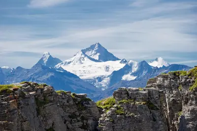 Ein allgemeiner Bergblick oder ein Berglick von des Hostels aus