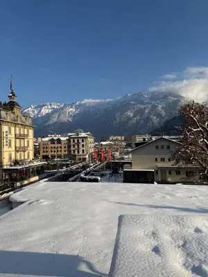 Ein allgemeiner Bergblick oder ein Berglick von der Ferienwohnung aus