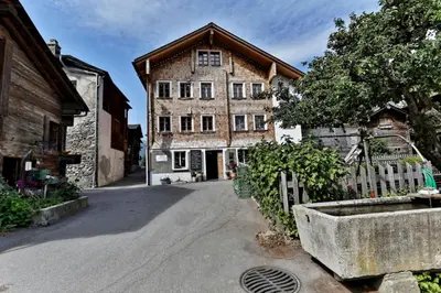 Das Gebäude in dem sich das Bed & Breakfast befindet