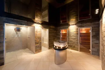 Ein Badezimmer in der Unterkunft Hotel Hemizeus & Iremia Spa