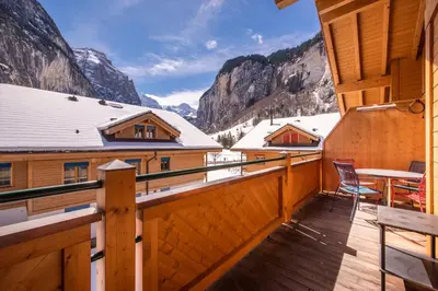 Ein allgemeiner Bergblick oder ein Berglick von der Ferienwohnung aus