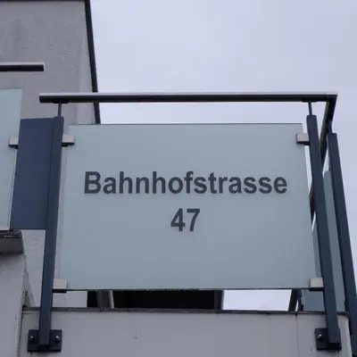 Ein Zertifikat, Auszeichnung, Logo oder anderes Dokument, das in der Unterkunft The Golf apartments ausgestellt ist