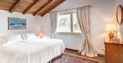 Ein Bett oder Betten in einem Zimmer der Unterkunft Chalet and Penthouse Zen, two Properties, 100m from Ski Lift and Piste