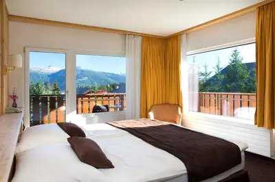Ein allgemeiner Bergblick oder ein Berglick von des Hotels aus