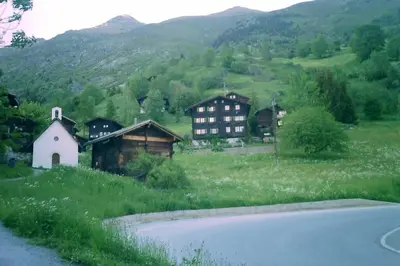 Grundriss der Unterkunft Chalet BANULARA Platz für 14 Personen auf drei Etagen