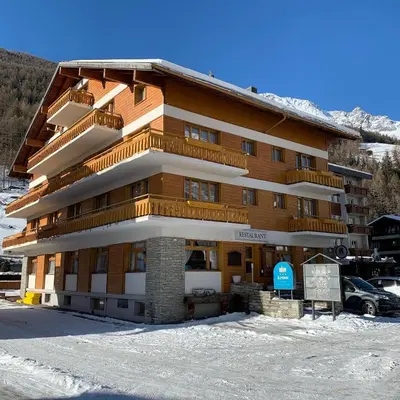 Ein allgemeiner Bergblick oder ein Berglick von des Hotels aus