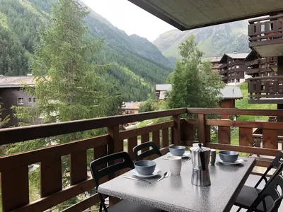 Ein allgemeiner Bergblick oder ein Berglick von der Ferienwohnung aus