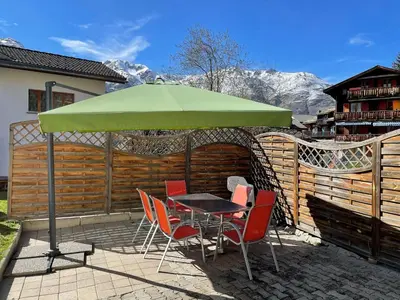 Ein allgemeiner Bergblick oder ein Berglick von der Ferienwohnung aus