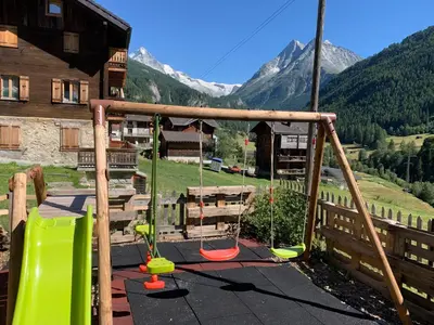 Ein allgemeiner Bergblick oder ein Berglick von des Hotels aus