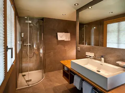 Ein Badezimmer in der Unterkunft Hotel Fafleralp