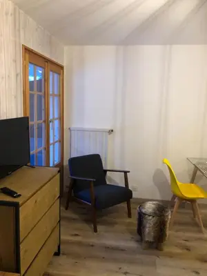 TV/Unterhaltungsangebot in der Unterkunft Le Cerf, magnifique studio avec jardin-terrasse et garage