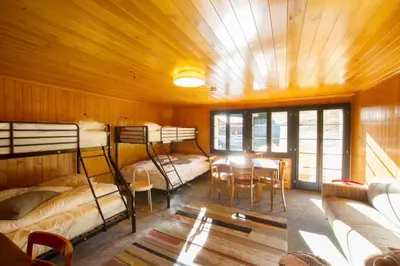 Ein Bett oder Betten in einem Zimmer der Unterkunft Ferienwohnung Lochstafel