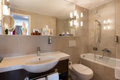 Ein Badezimmer in der Unterkunft Hotel Krebs Interlaken