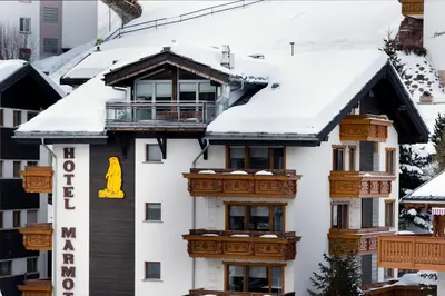 Das Gebäude in dem sich das Hotel befindet