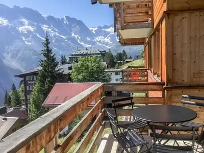 Ein allgemeiner Bergblick oder ein Berglick von der Ferienwohnung aus