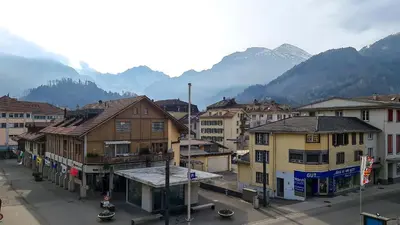 Ein allgemeiner Bergblick oder ein Berglick von des Hotels aus