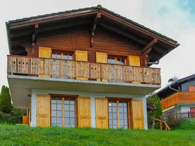 Das Gebäude in dem sich das Chalet befindet