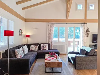 Ein Sitzbereich in der Unterkunft Holiday Home Chalet Ahornen by Interhome