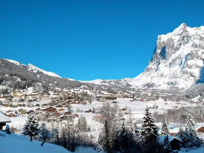 Ein allgemeiner Bergblick oder ein Berglick von der Ferienwohnung aus