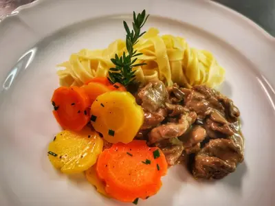 Essen im Hotel oder in der Nähe