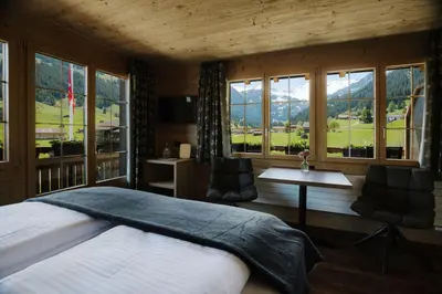 Ein allgemeiner Bergblick oder ein Berglick von des Hotels aus